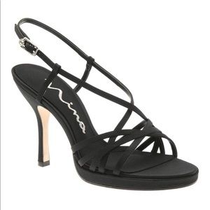 Worn once - Nina Satin Gisha Dress Pump w/box